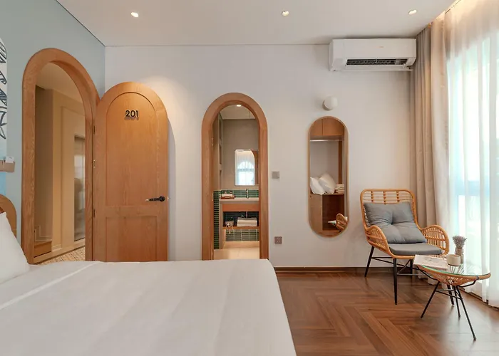 S - Center & Near - 4br Private With Pool, Jacuzzi, Sauna, Karaoke Ha Long