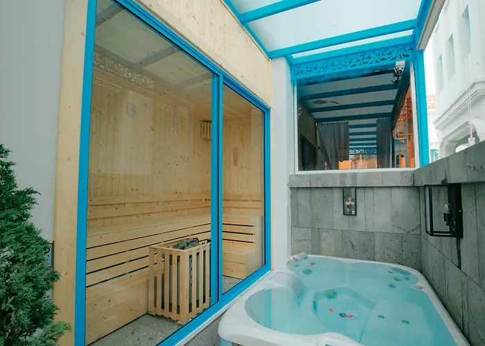 S - Center & Near - 4br Private With Pool, Jacuzzi, Sauna, Karaoke