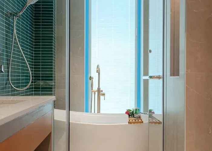 S - Center & Near - 4br Private With Pool, Jacuzzi, Sauna, Karaoke Villa Ha Long