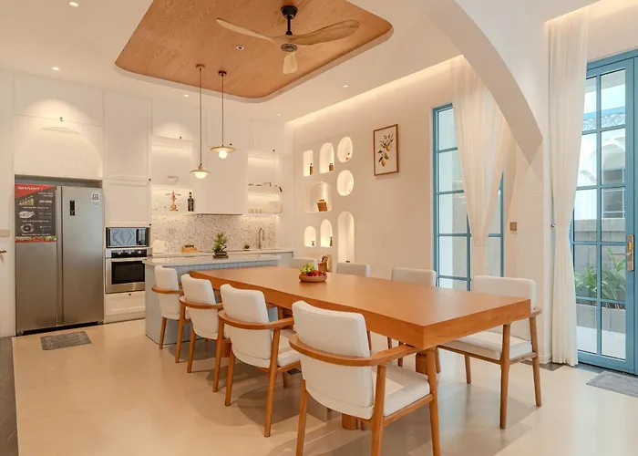 Villa S - Center & Near - 4br Private With Pool, Jacuzzi, Sauna, Karaoke