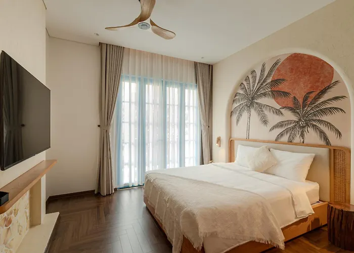 S - Center & Near - 4br Private With Pool, Jacuzzi, Sauna, Karaoke Villa Ha Long
