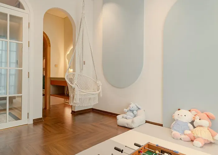 S - Center & Near - 4br Private With Pool, Jacuzzi, Sauna, Karaoke Ha Long
