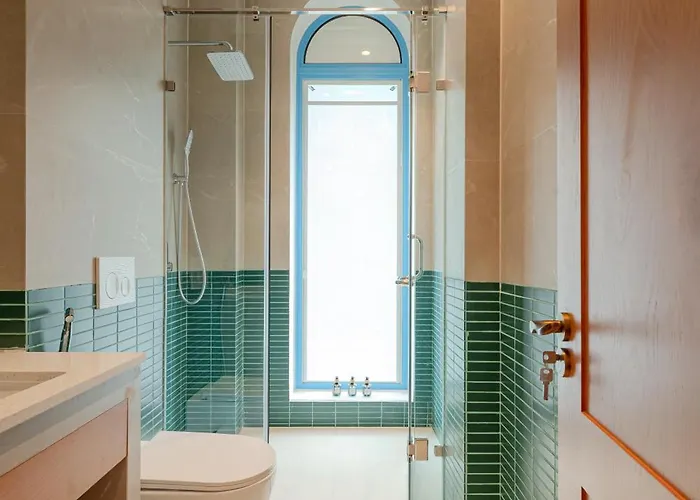 Villa S - Center & Near - 4br Private With Pool, Jacuzzi, Sauna, Karaoke
