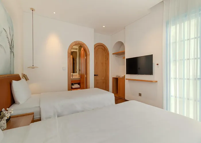 S - Center & Near - 4br Private With Pool, Jacuzzi, Sauna, Karaoke Villa *