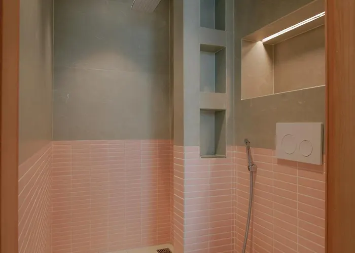 S - Center & Near - 4br Private With Pool, Jacuzzi, Sauna, Karaoke *