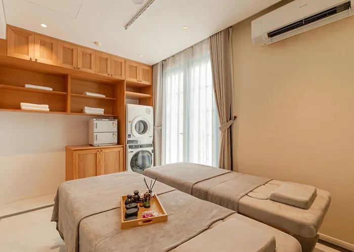 Villa S - Center & Near - 4br Private With Pool, Jacuzzi, Sauna, Karaoke *